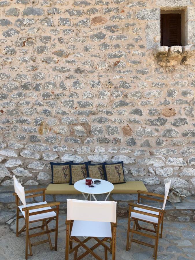 Kamares Cave House 3 Apartment Alika Bagian luar foto