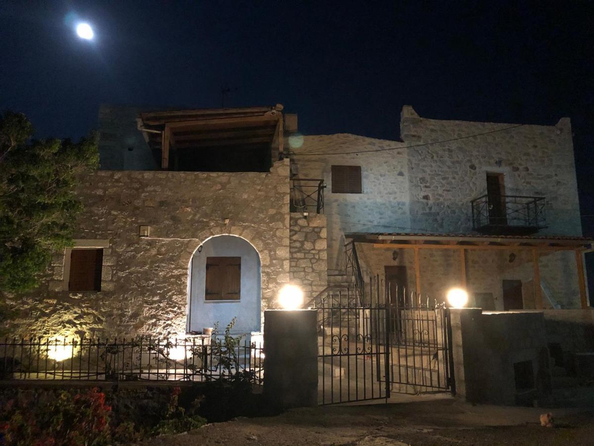 Kamares Cave House 3 Apartment Alika Bagian luar foto