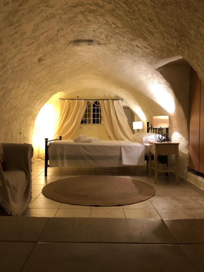 Kamares Cave House 3 Apartment Alika Bagian luar foto